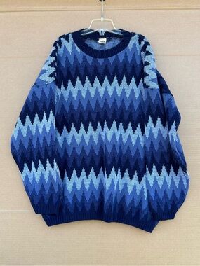 VTG Northwest Blue Women's Knit Sweater Scalloped Chevron Blue Made In USA 90s